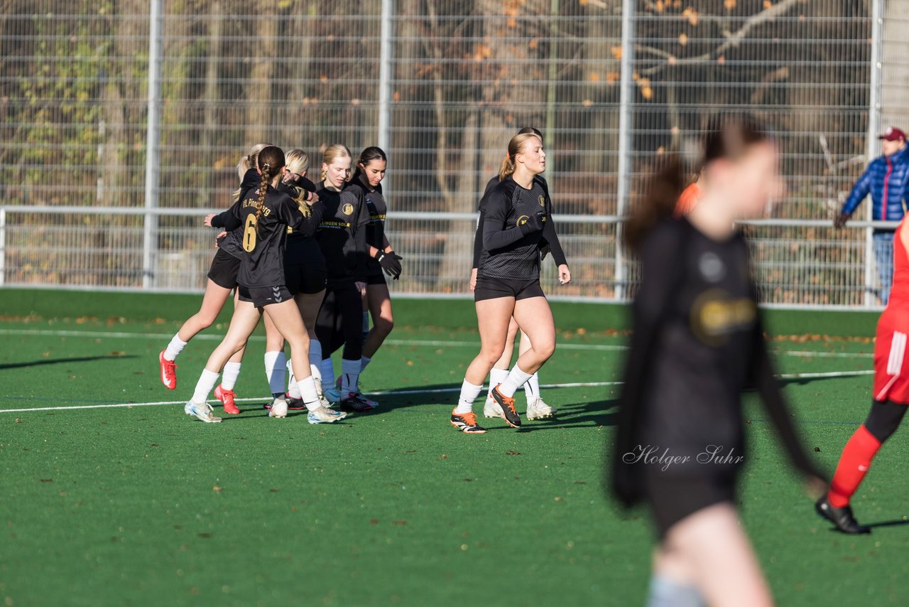 Bild 210 - wBJ VfL Pinneberg2 - Eimsbuttler TV 3 : Ergebnis: 5:0